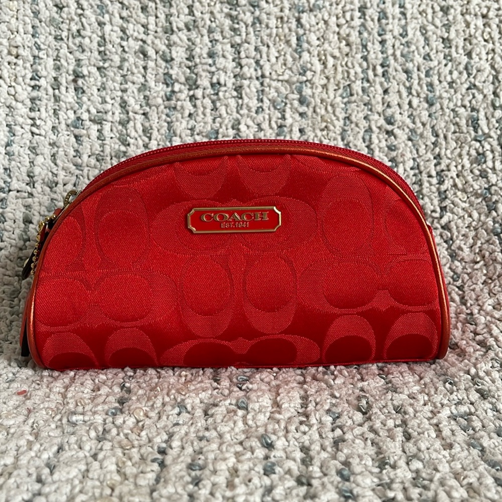 NWOT Estée Lauder Coach Cosmetic Case